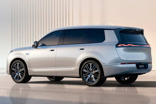 BYD Sealion 08: флагманский кроссовер &laquo;морской&raquo; линейки компании