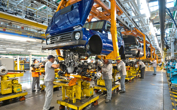 
            Проверка ОСАГО по камерам, сборка Lada Niva и новый Maybach. Итоги недели
        