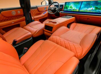 Вскоре в России появится шестиместный кроссовер WEY V9X