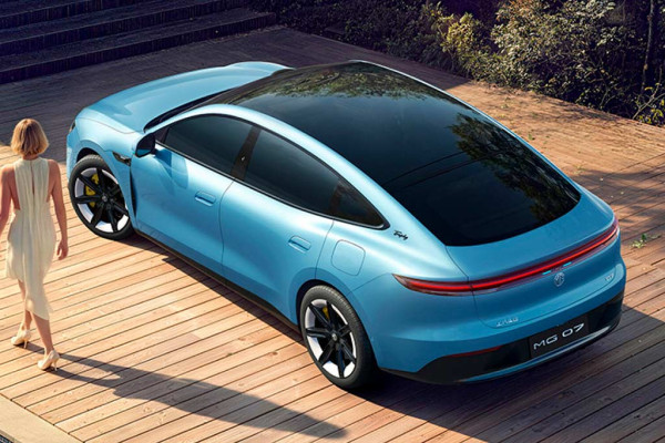 MG 07: представил недорогой лифтбек в стиле Porsche Taycan